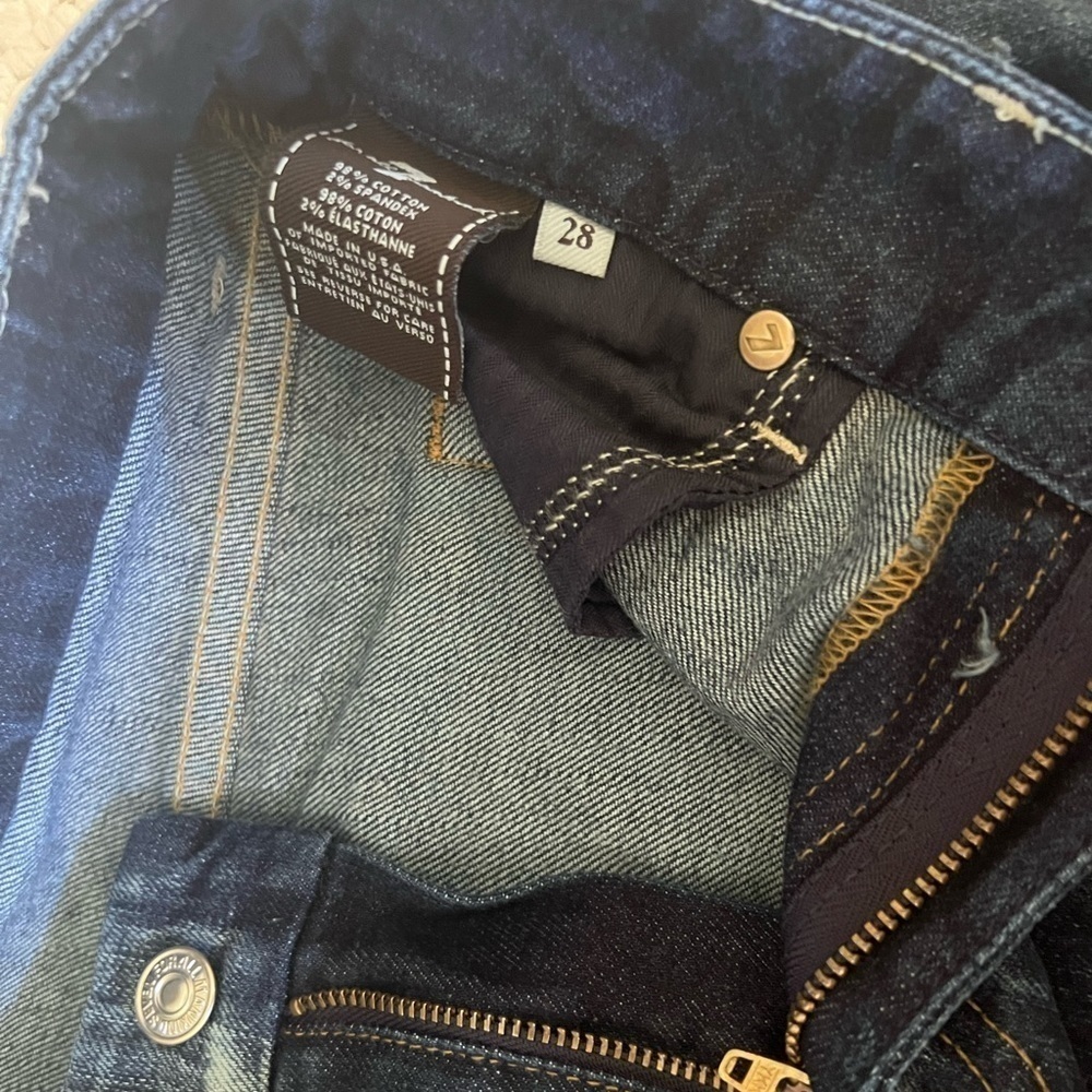 𝅺7 for all mankind a-pocket jean with distressed/destroyed details - Picture 3 of 4